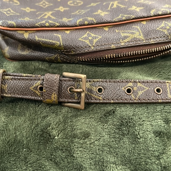 Louis Vuitton Vintage Monogram Canvas Marceau GM Crossbody Bag EUC 🤎🤎🤎Unisex - Picture 7 of 17